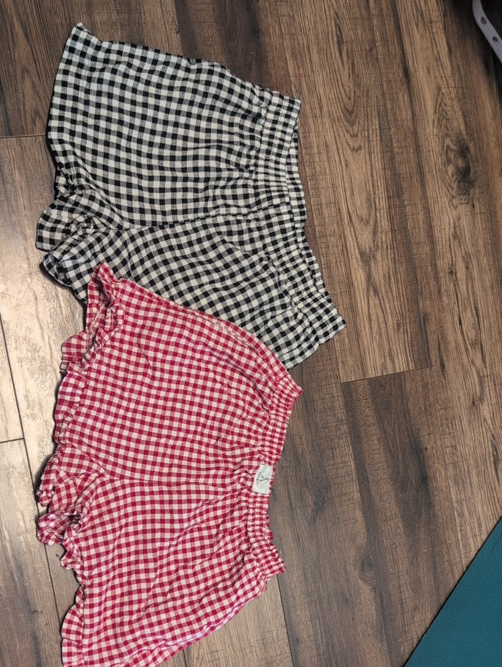 2 pairs of Plaid shorts